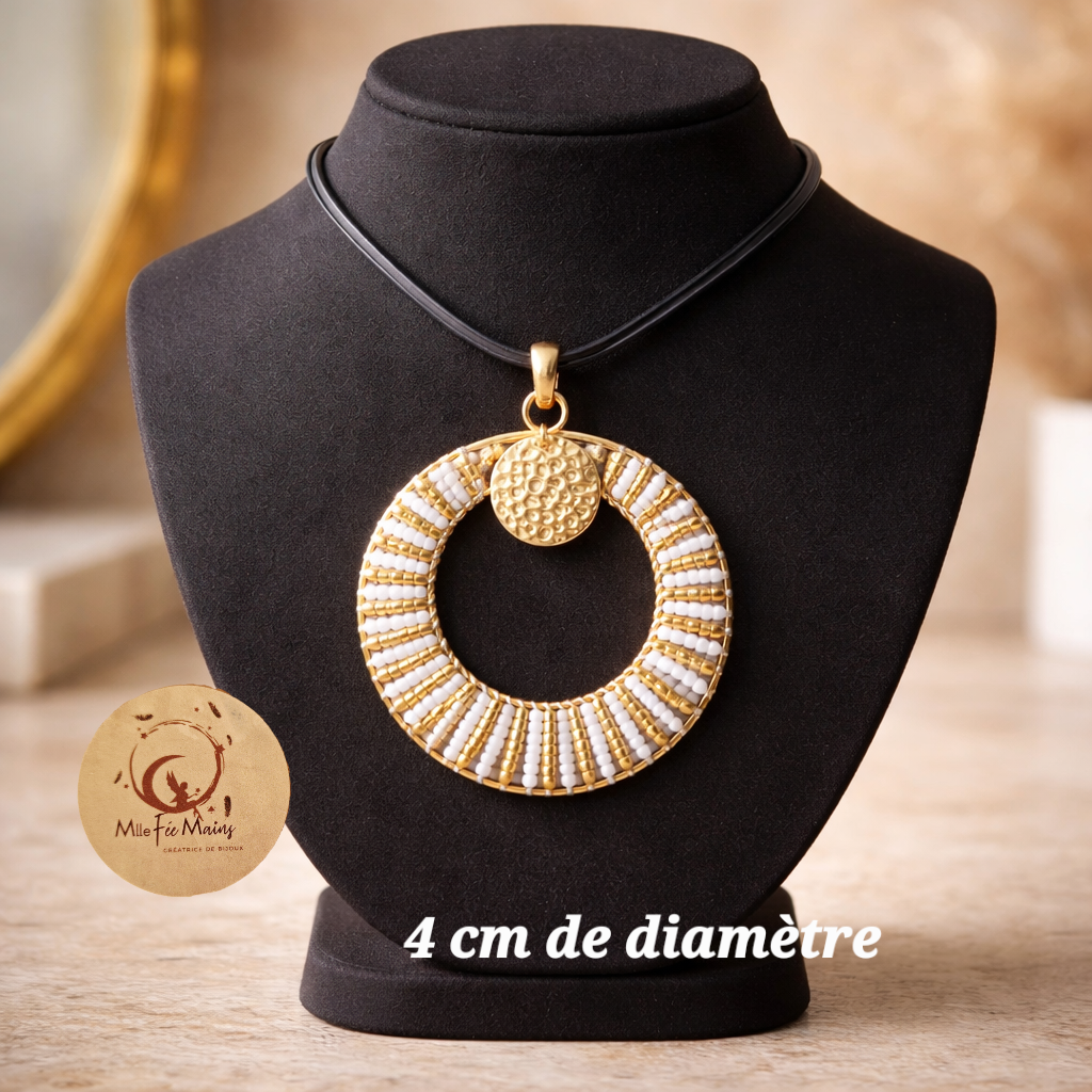 Collier ras de cou