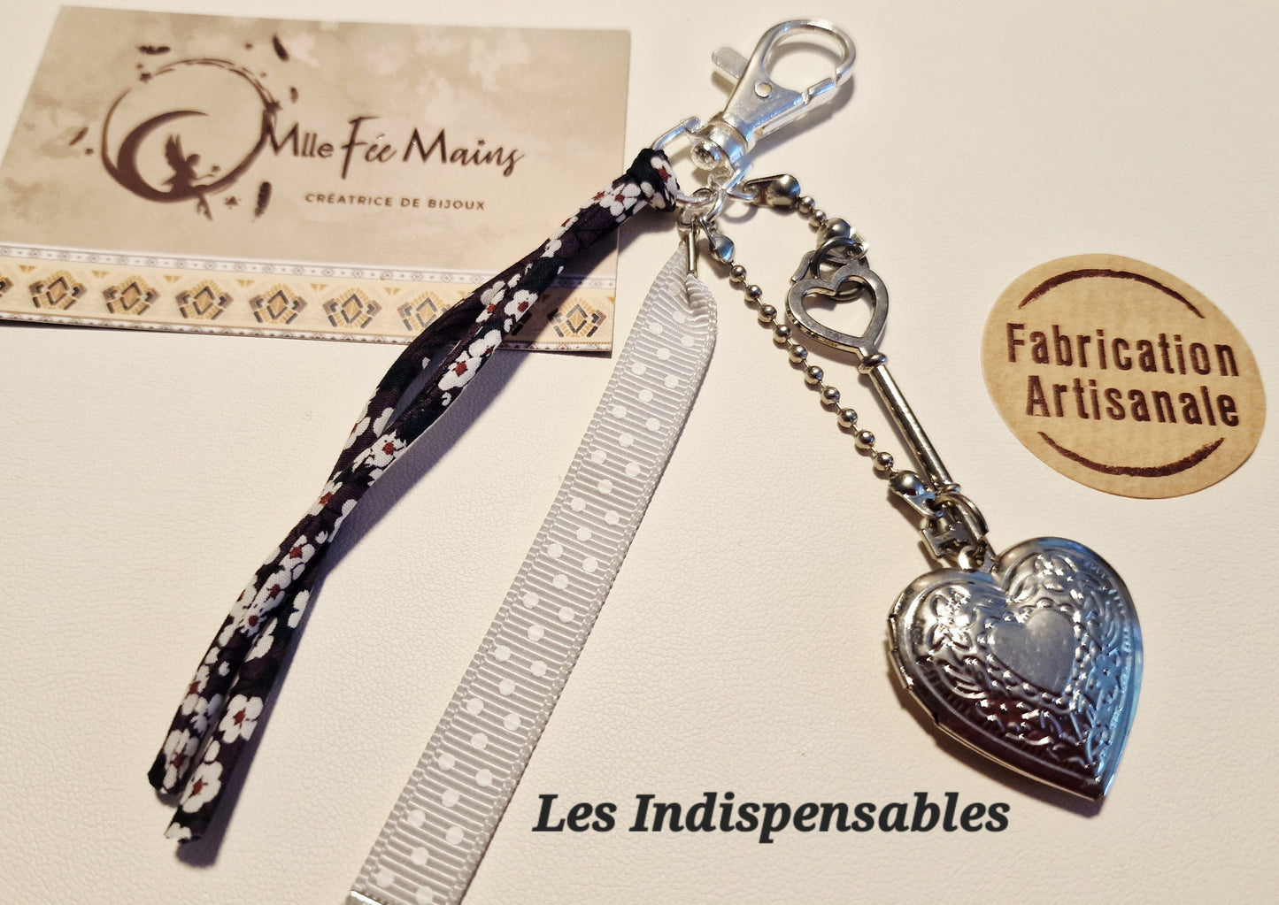 Porte clés "Les Indispensables"